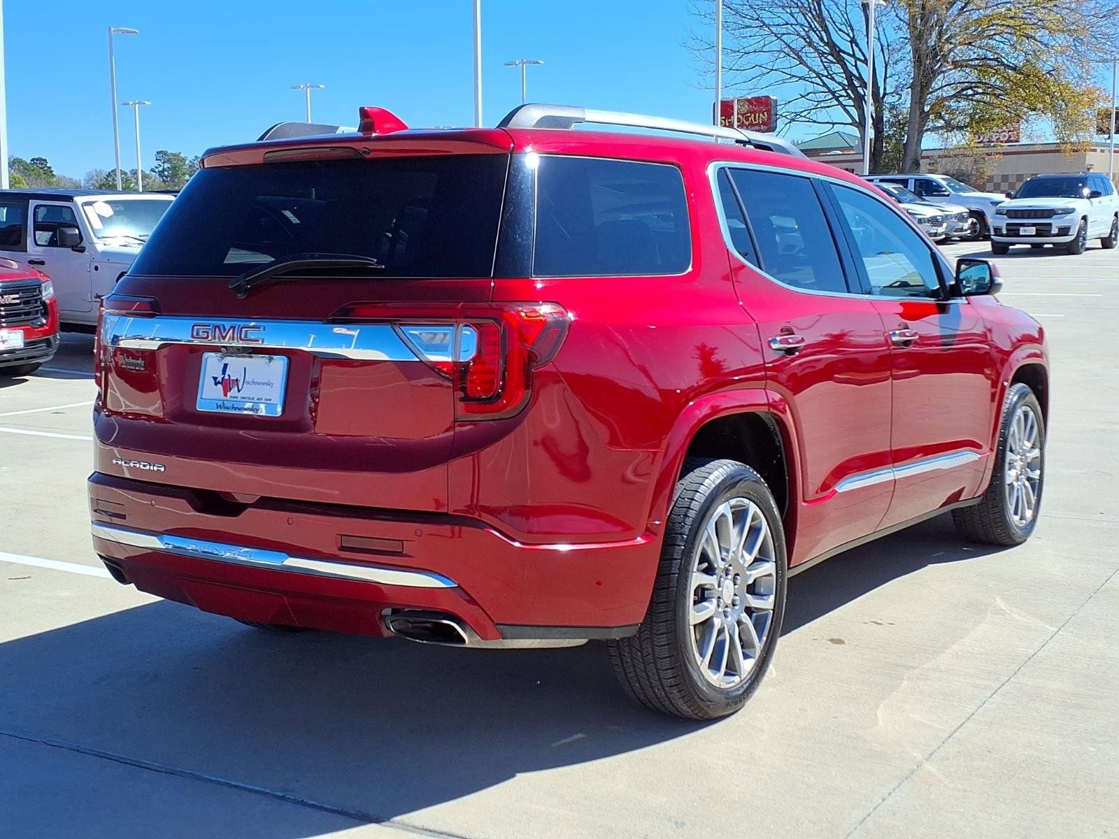 Used 2023 GMC Acadia Denali w/ Denali Ultimate Package image 6
