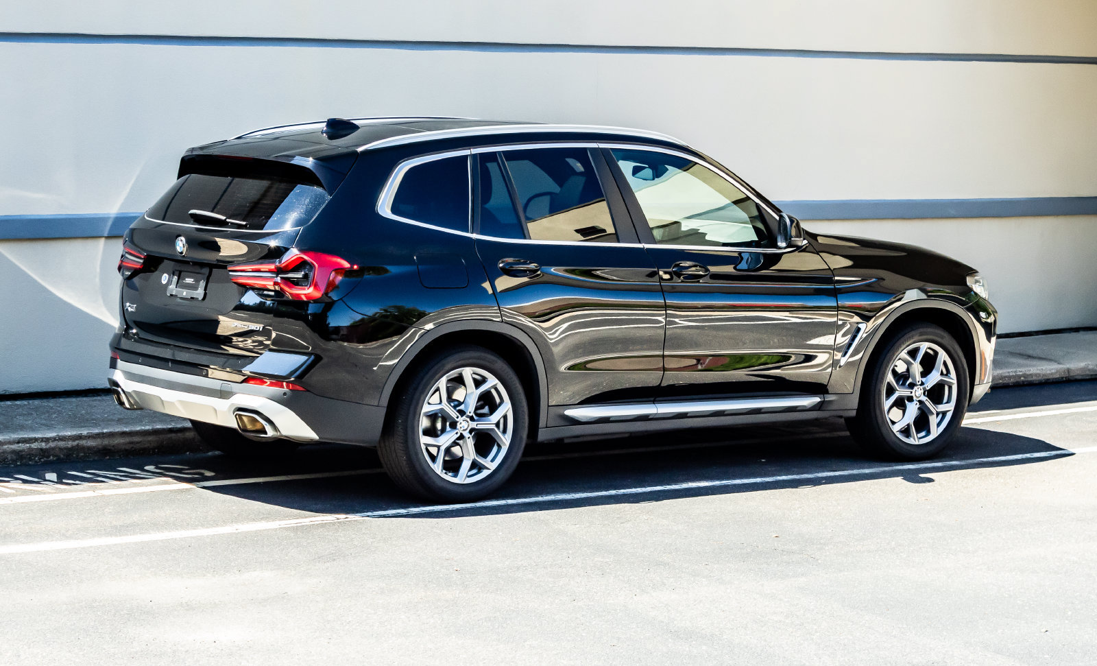 Used 2023 BMW X3 xDrive30i w/ Convenience Package AWD/4WD image 8