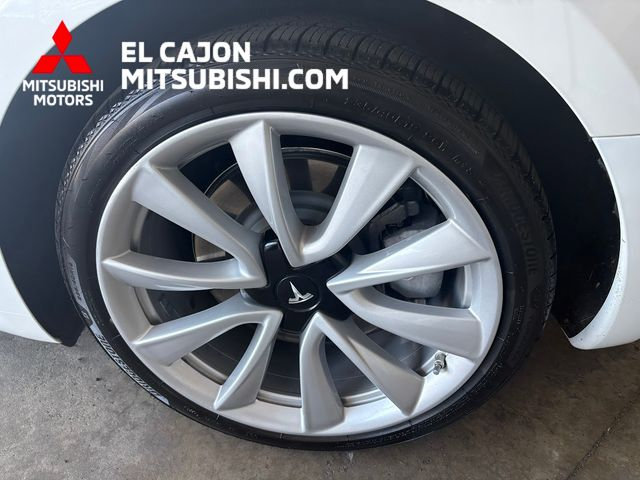 Used 2017 Tesla Model 3 Long Range RWD image 6