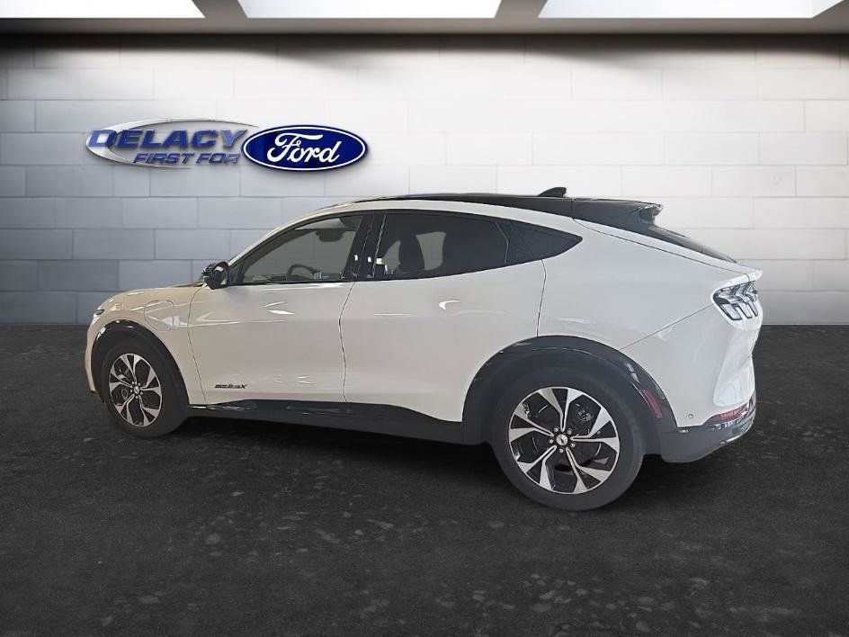 Used 2021 Ford Mustang Mach-E Premium image 3