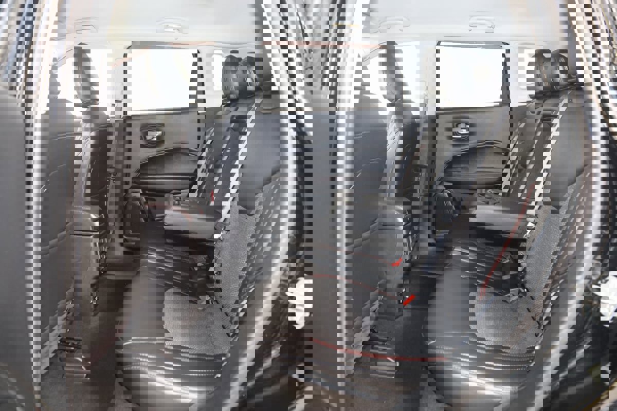 Used 2018 Jeep Compass Trailhawk w/ Safe & Security Group image 45