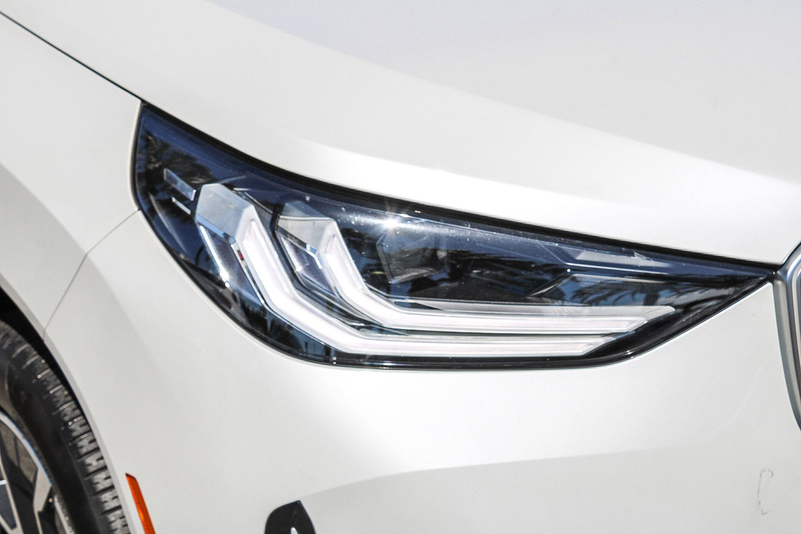 Certified 2025 BMW X3 xDrive30i image 8
