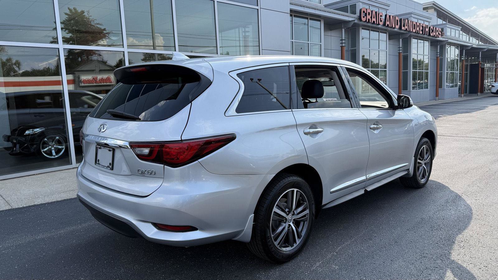 Used 2019 INFINITI QX60 Pure AWD/4WD image 2
