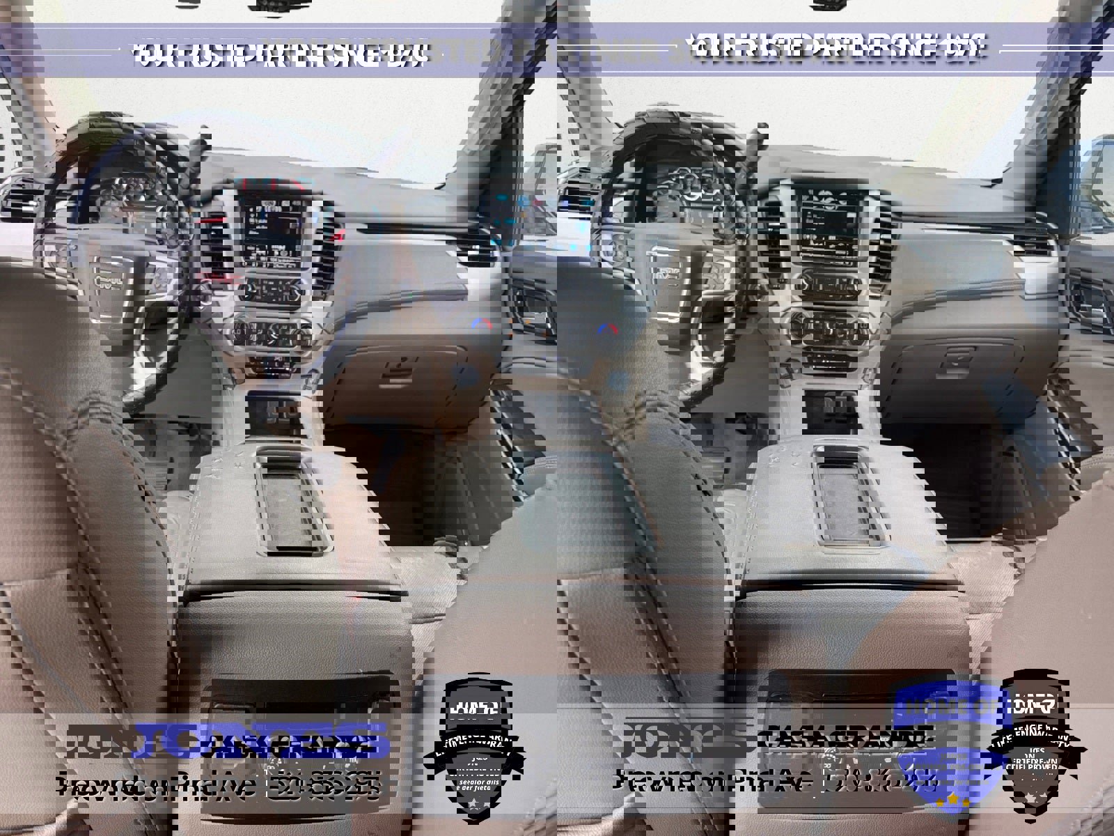 Used 2018 GMC Yukon SLT w/ HD Trailering Package image 10