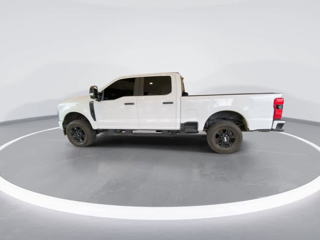 Used 2024 Ford F250 XL w/ STX Appearance Package AWD/4WD image 5
