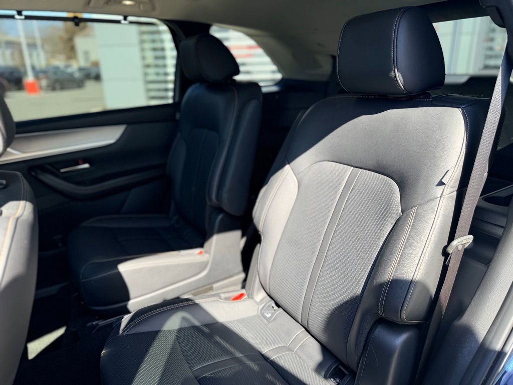 Used 2024 MAZDA CX-90 3.3 Turbo w/ Premium Package image 15