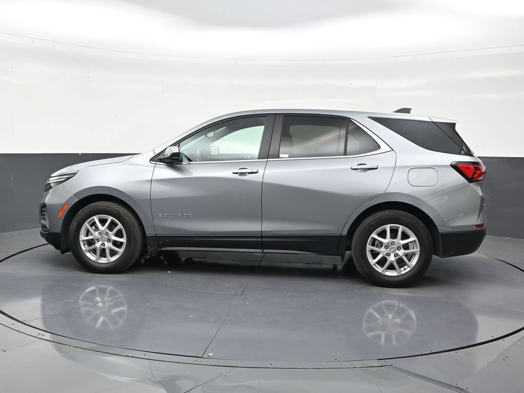 Used 2024 Chevrolet Equinox LT FWD image 2