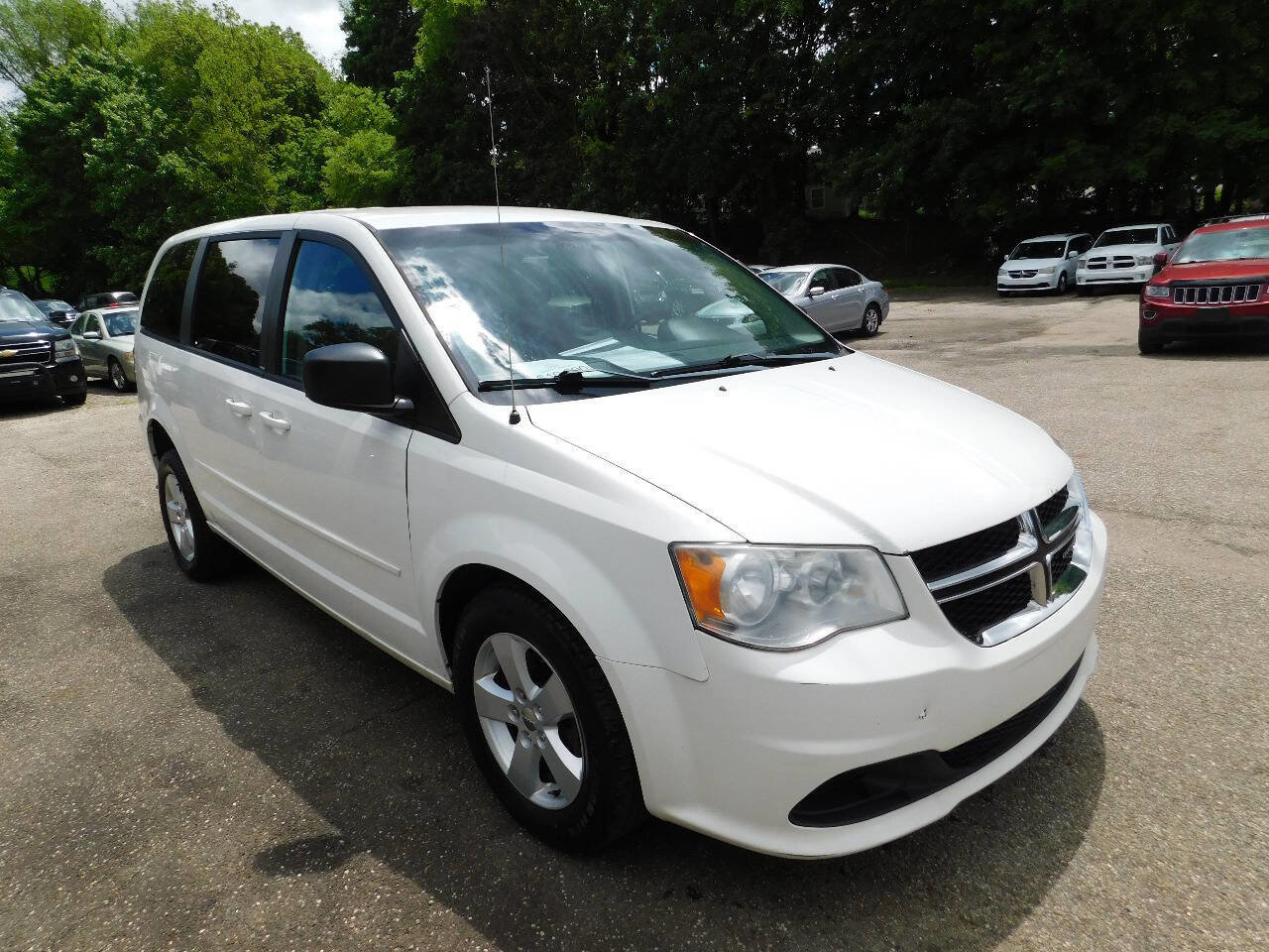 Used 2013 Dodge Grand Caravan SE image 7
