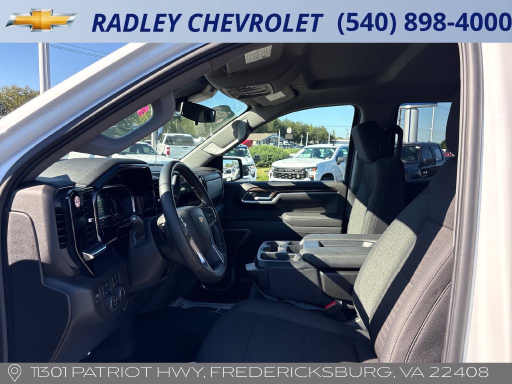 Certified 2025 Chevrolet Silverado 1500 LT AWD/4WD image 3