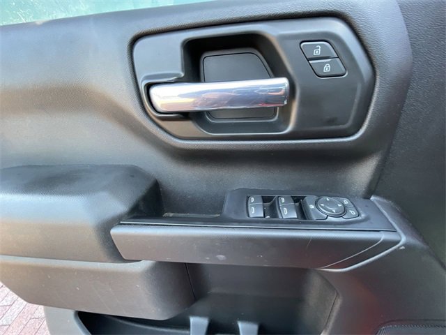Used 2020 Chevrolet Silverado 1500 Custom w/ Custom Value Package image 11