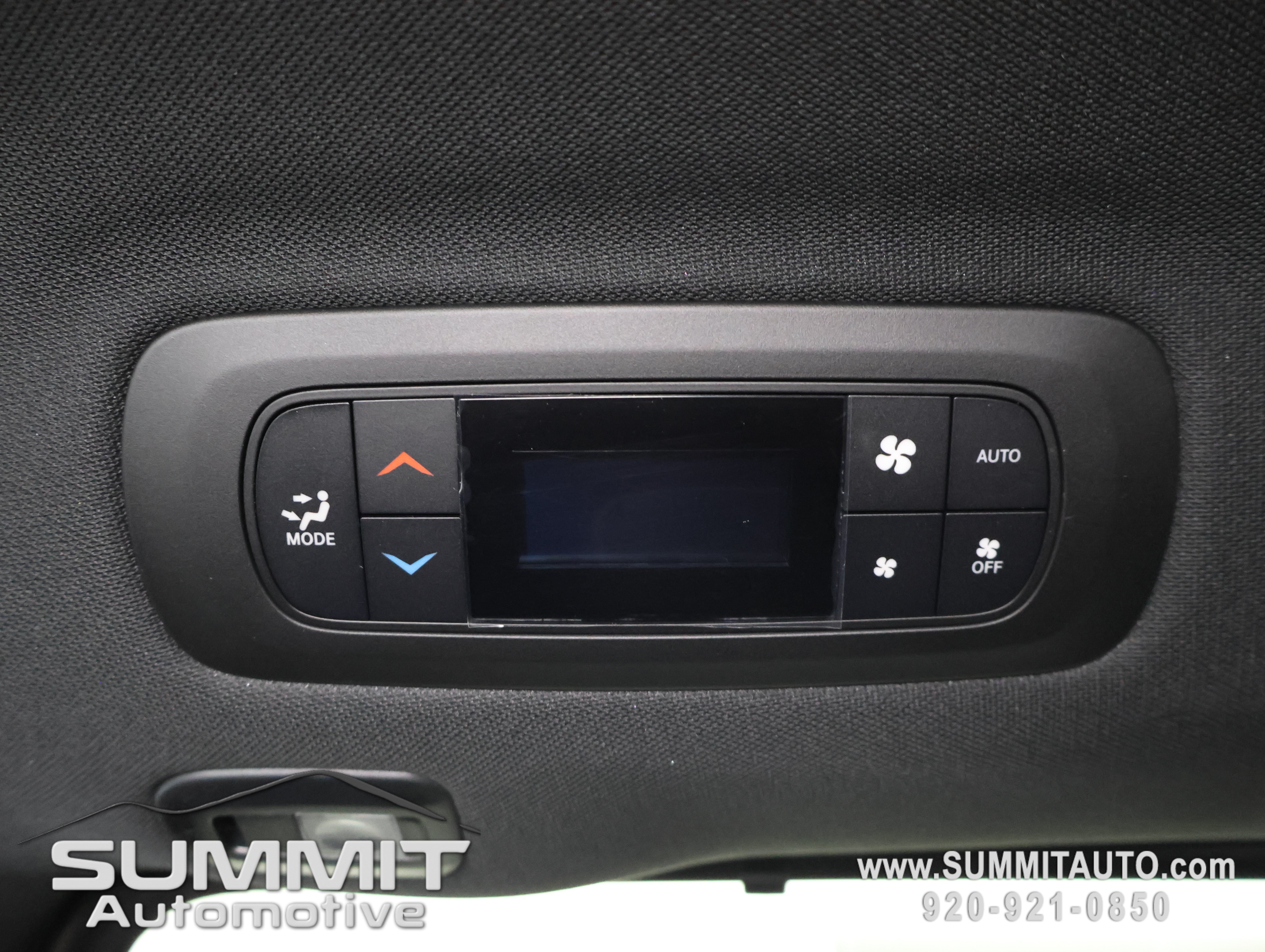 New 2027 Chrysler Pacifica Limited AWD/4WD image 43