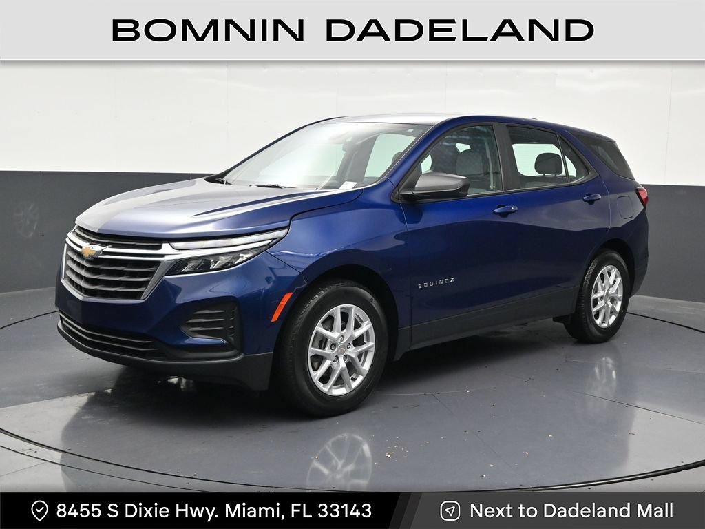 Used 2023 Chevrolet Equinox LS FWD image 1