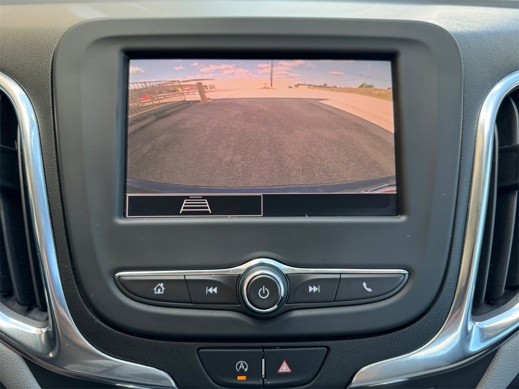 Used 2022 Chevrolet Equinox LS image 12