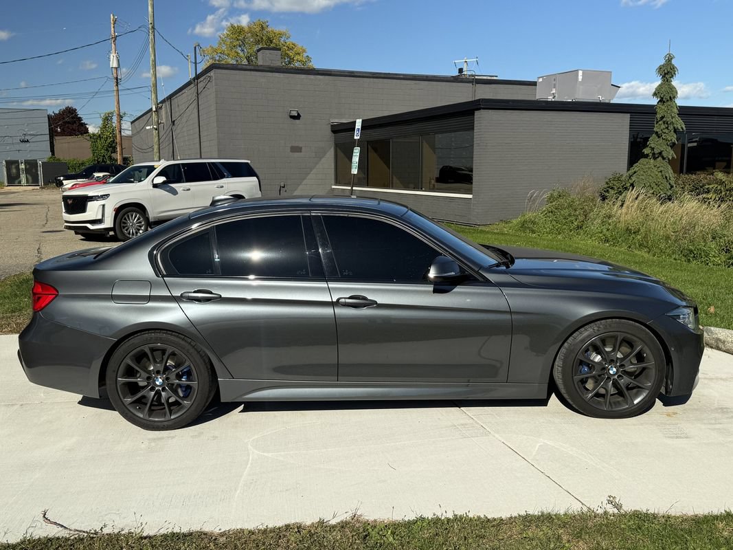 Used 2017 BMW 340i xDrive Sedan AWD/4WD image 6