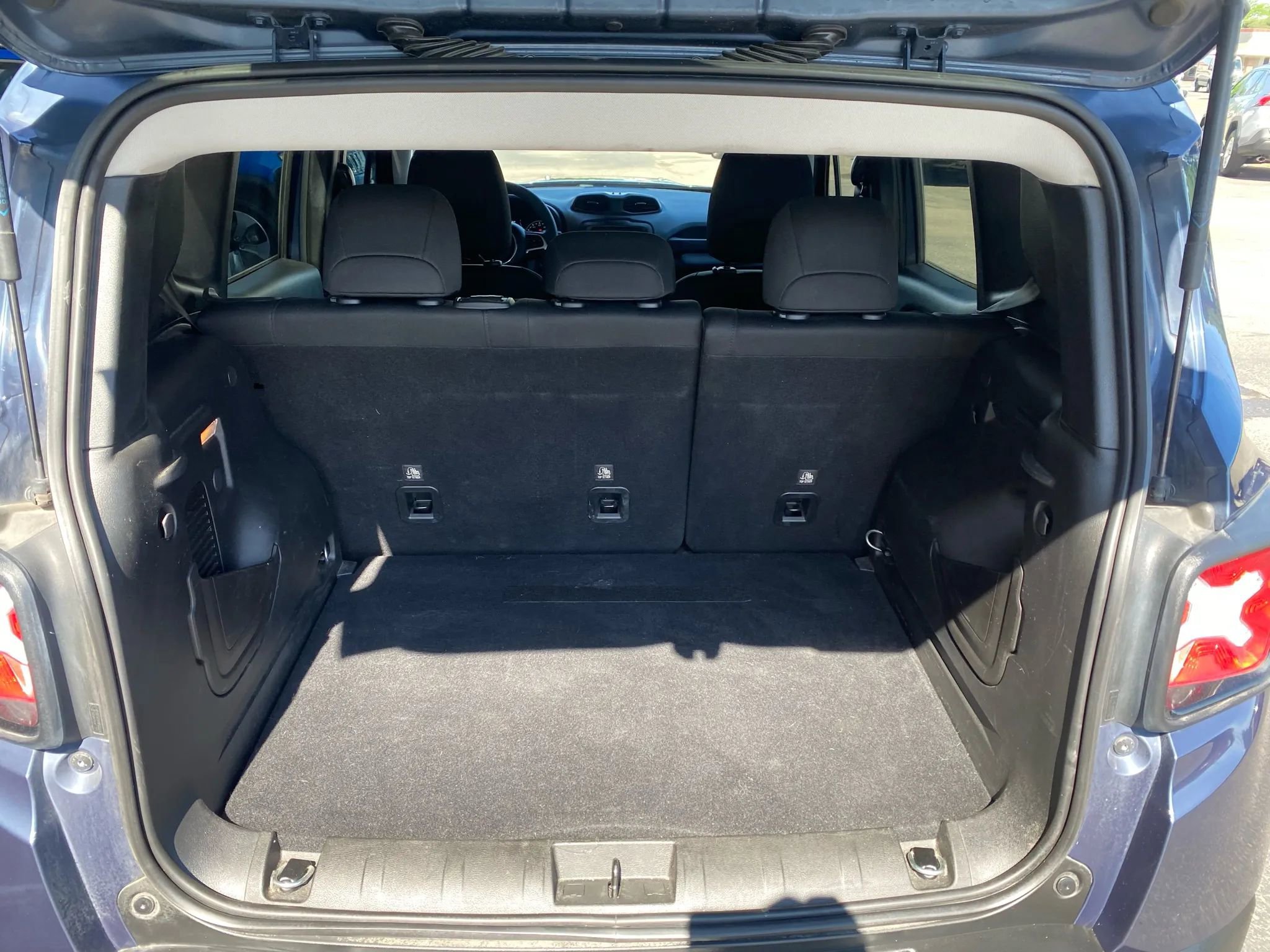 Used 2020 Jeep Renegade Sport image 27