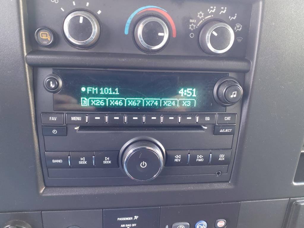 Used 2019 Chevrolet Express 2500 w/ Driver Convenience Package RWD image 21