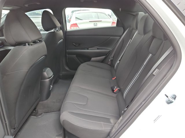 New 2026 Hyundai Elantra SEL FWD image 12