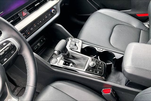 Used 2025 Kia Sportage EX w/ Premium Package FWD image 15
