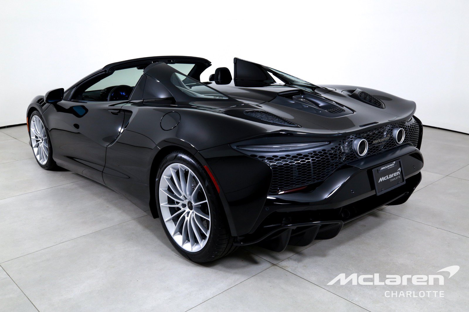 New 2026 McLaren Artura Spider RWD image 8