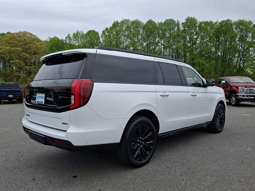 Used 2025 Ford Expedition Max Platinum w/ Stealth Appearance Package AWD/4WD image 6