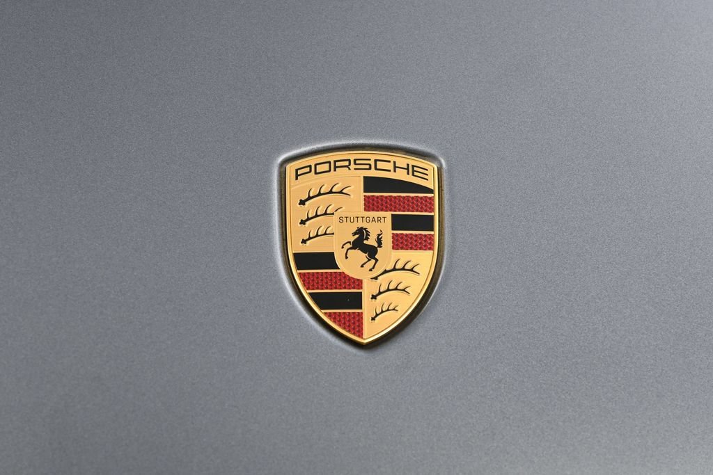Certified 2025 Porsche 911 Carrera RWD image 31