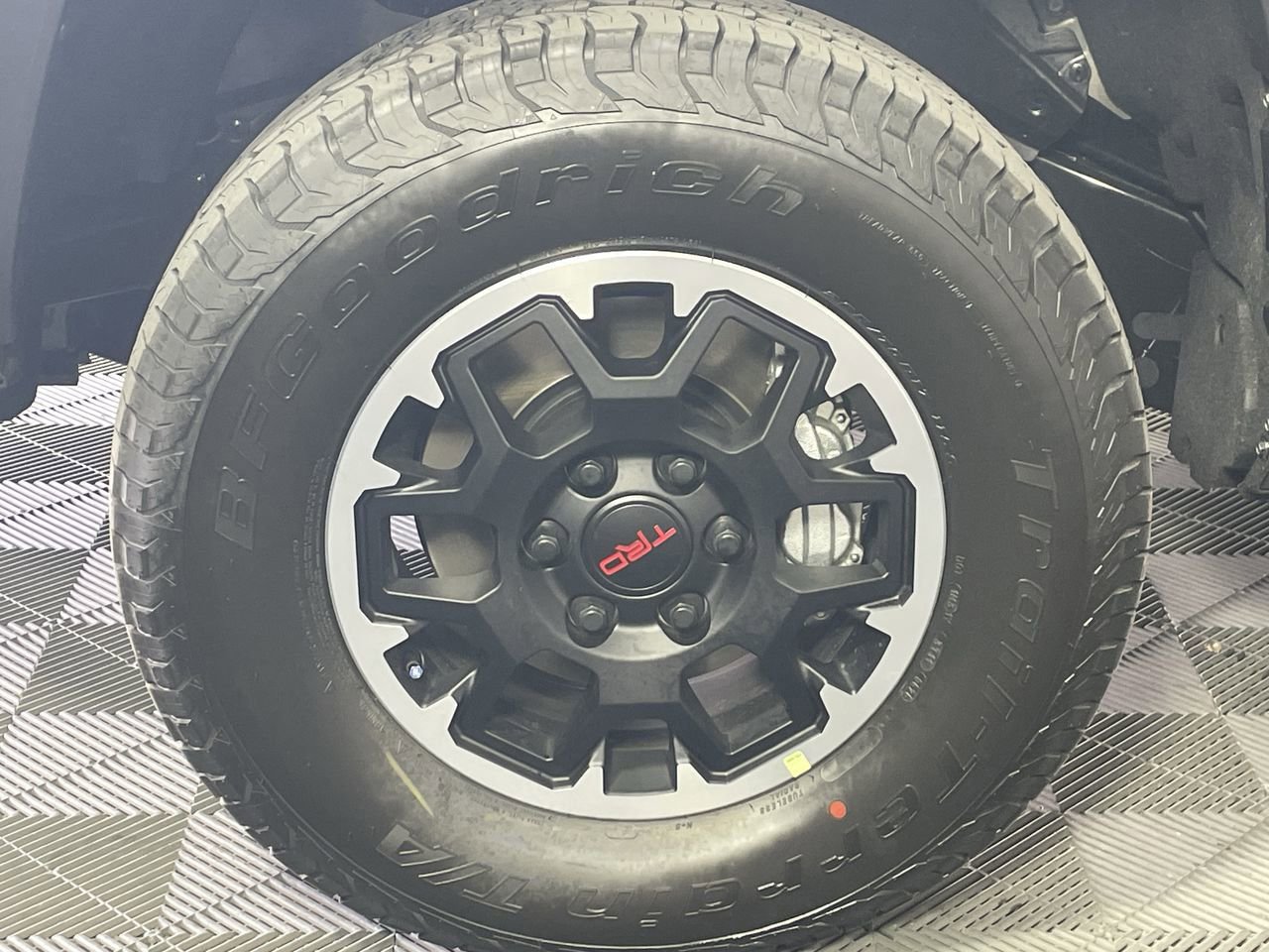 New 2026 Toyota Tacoma TRD Off-Road image 9