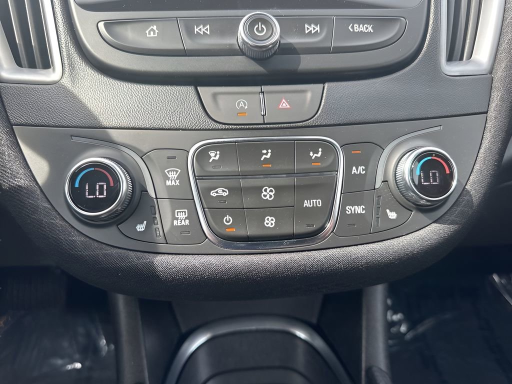 Used 2024 Chevrolet Malibu LT w/ Midnight Edition image 19