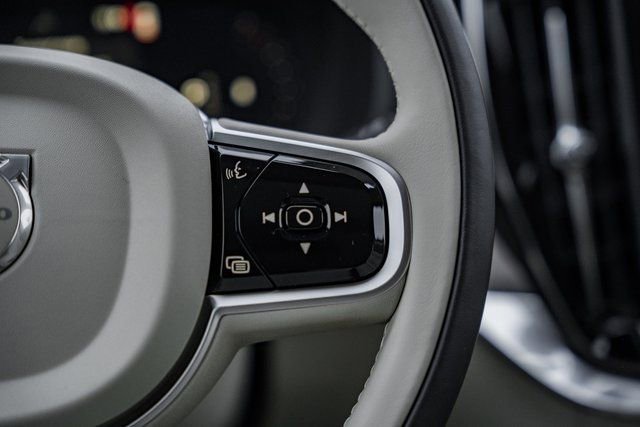 New 2026 Volvo XC90 B6 Ultra w/ Protection Package Premier AWD/4WD image 28