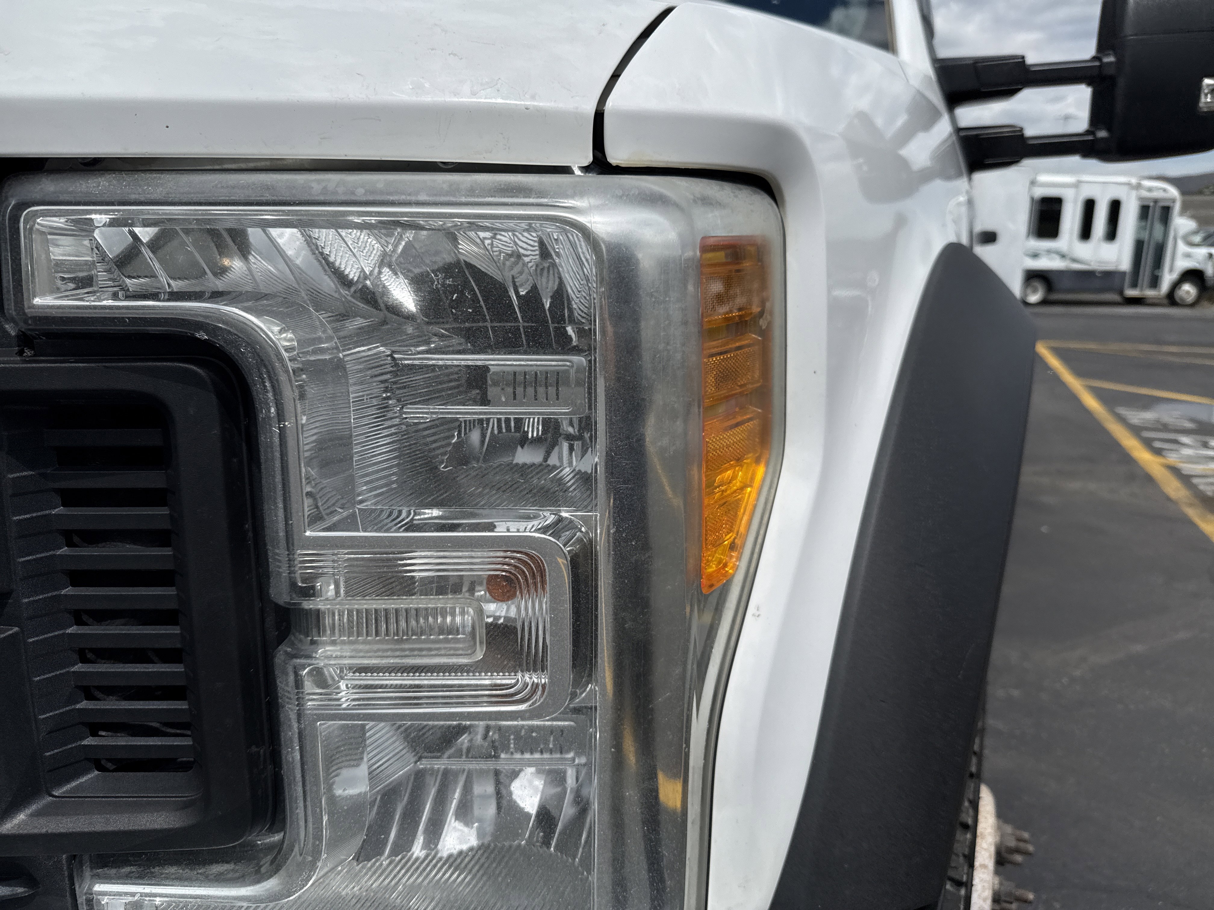 Used 2017 Ford F550 4x4 Crew Cab Super Duty w/ Power Equipment Group image 9