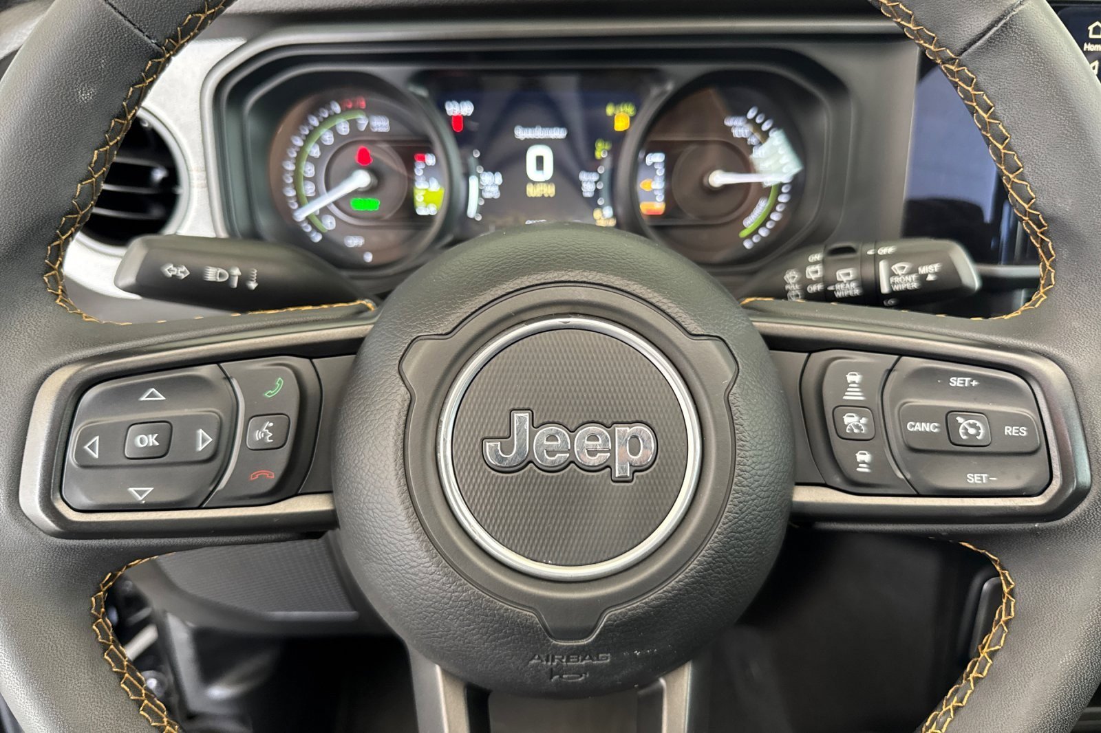 Used 2024 Jeep Wrangler Unlimited AWD/4WD image 22