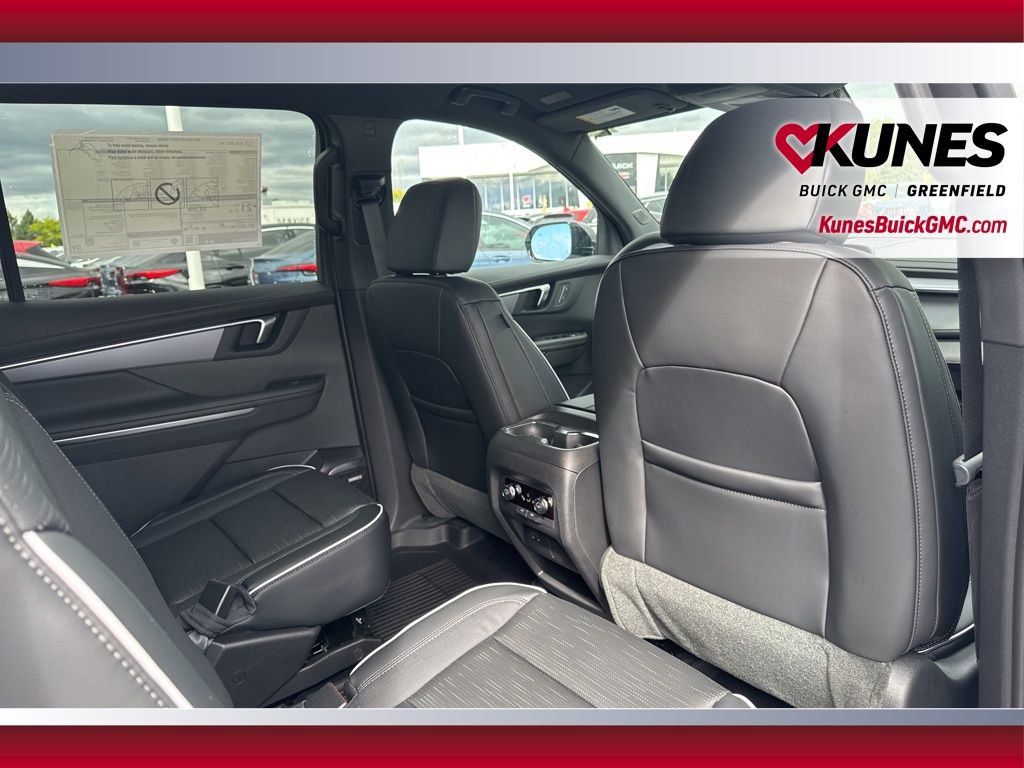New 2026 Buick Enclave Sport Touring w/ LPO, Floor Liner Package image 48