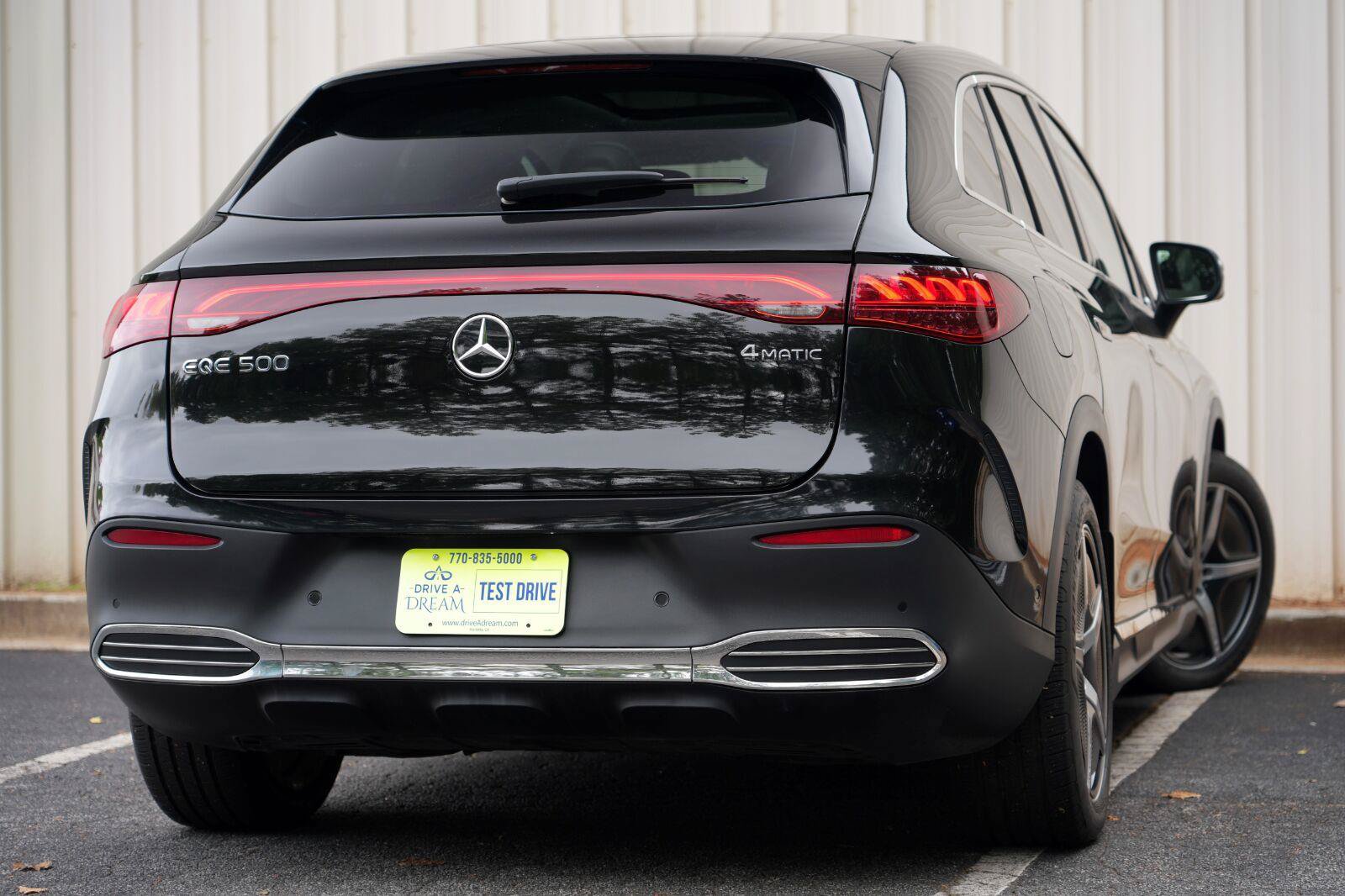 Used 2023 Mercedes-Benz EQE 500 4MATIC SUV image 4