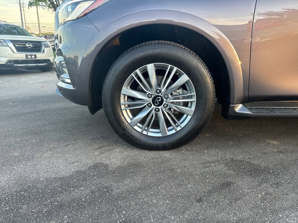 Used 2024 INFINITI QX80 Luxe image 28