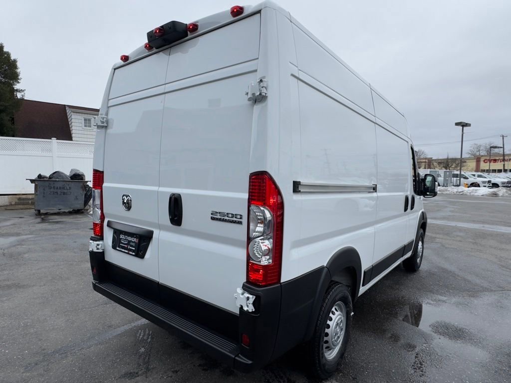Used 2025 RAM ProMaster 2500 image 9