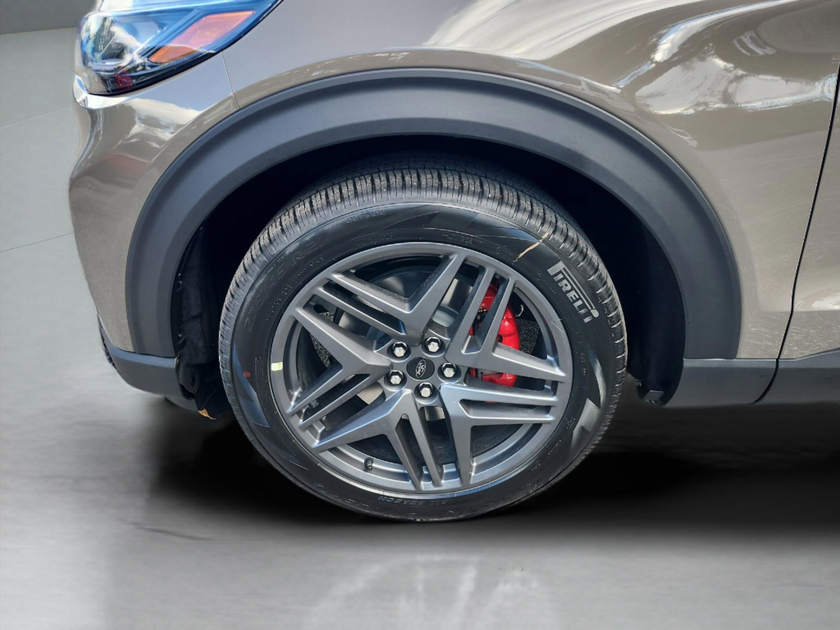 Certified 2026 Ford Explorer ST image 31