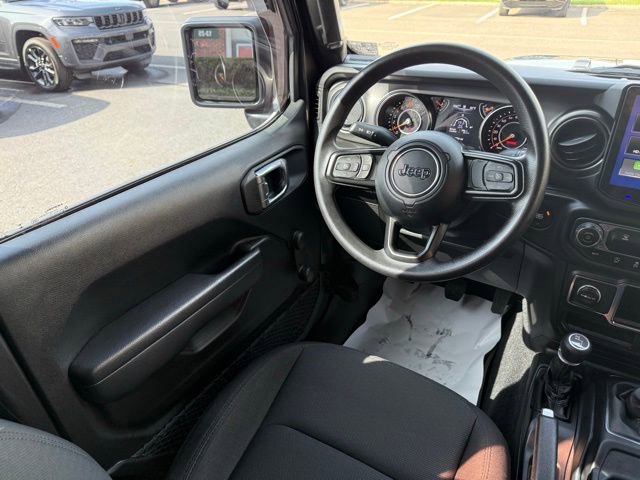 Used 2023 Jeep Wrangler Willys image 31