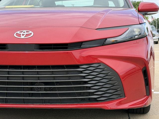 Certified 2025 Toyota Camry LE FWD image 9