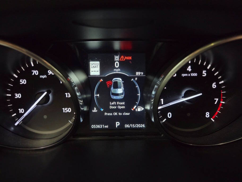 Used 2017 Land Rover Discovery Sport HSE AWD/4WD image 25