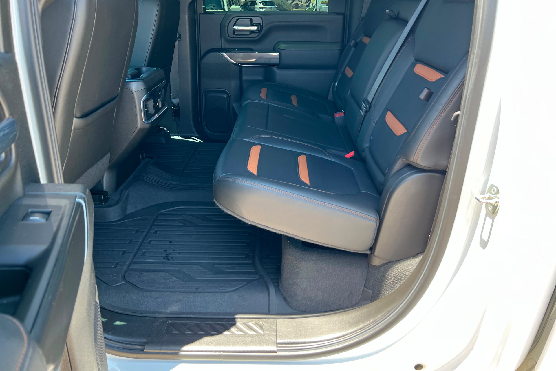Used 2020 GMC Sierra 3500 AT4 w/ AT4 Premium Package AWD/4WD image 23