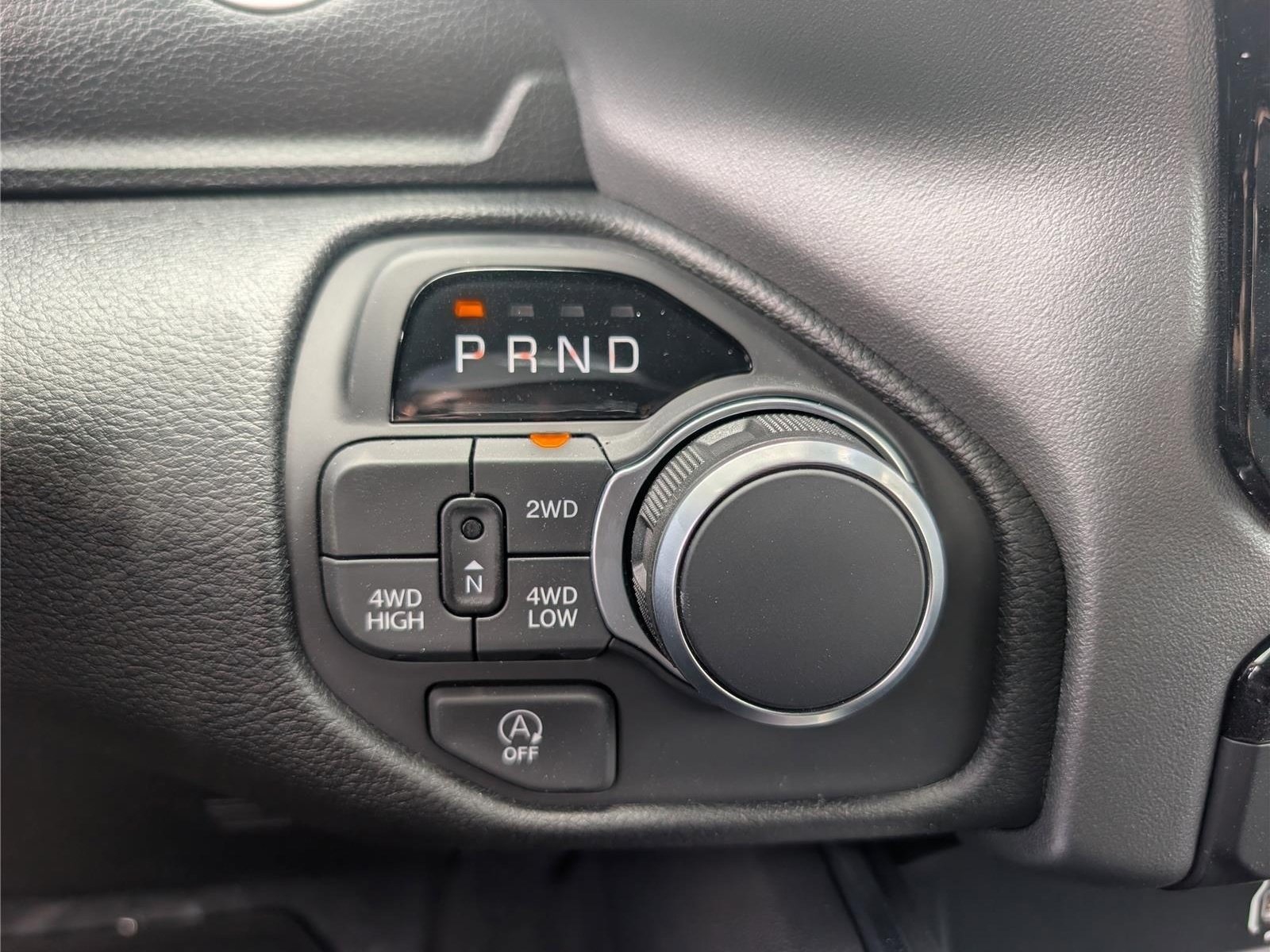 New 2026 RAM 1500 Express AWD/4WD image 19