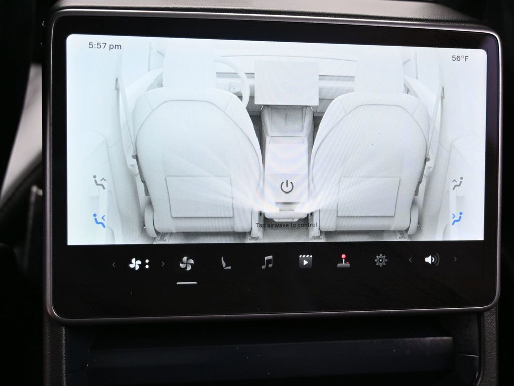 Used 2026 Tesla Model Y AWD image 37