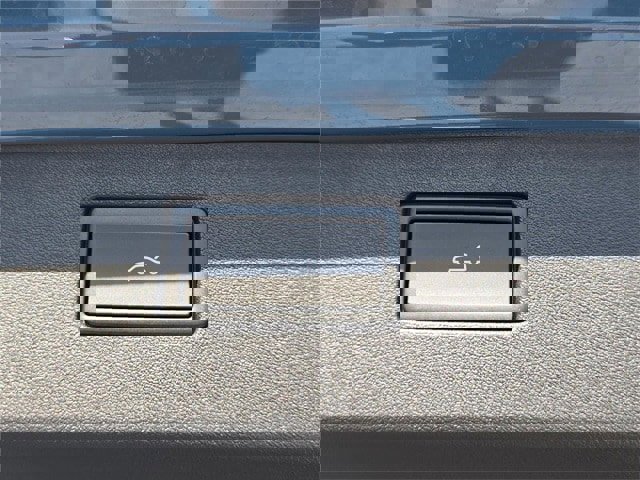 New 2026 Volkswagen Tiguan SE image 27