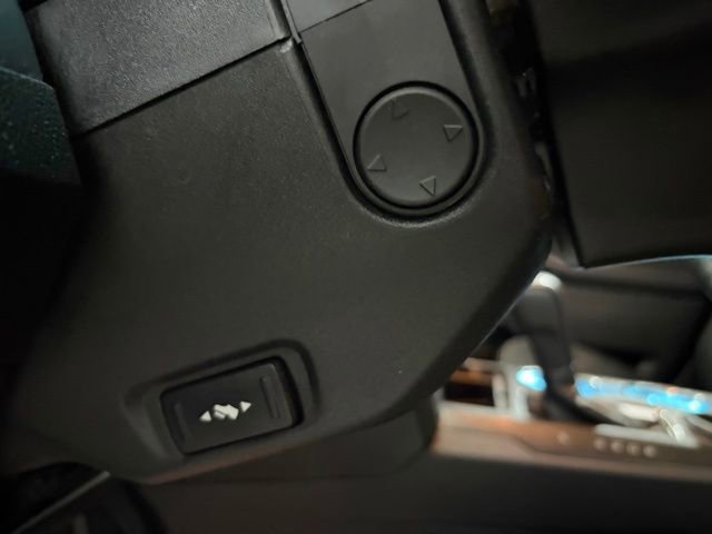 Used 2017 Ford Explorer Limited w/ Equipment Group 301A FWD image 43