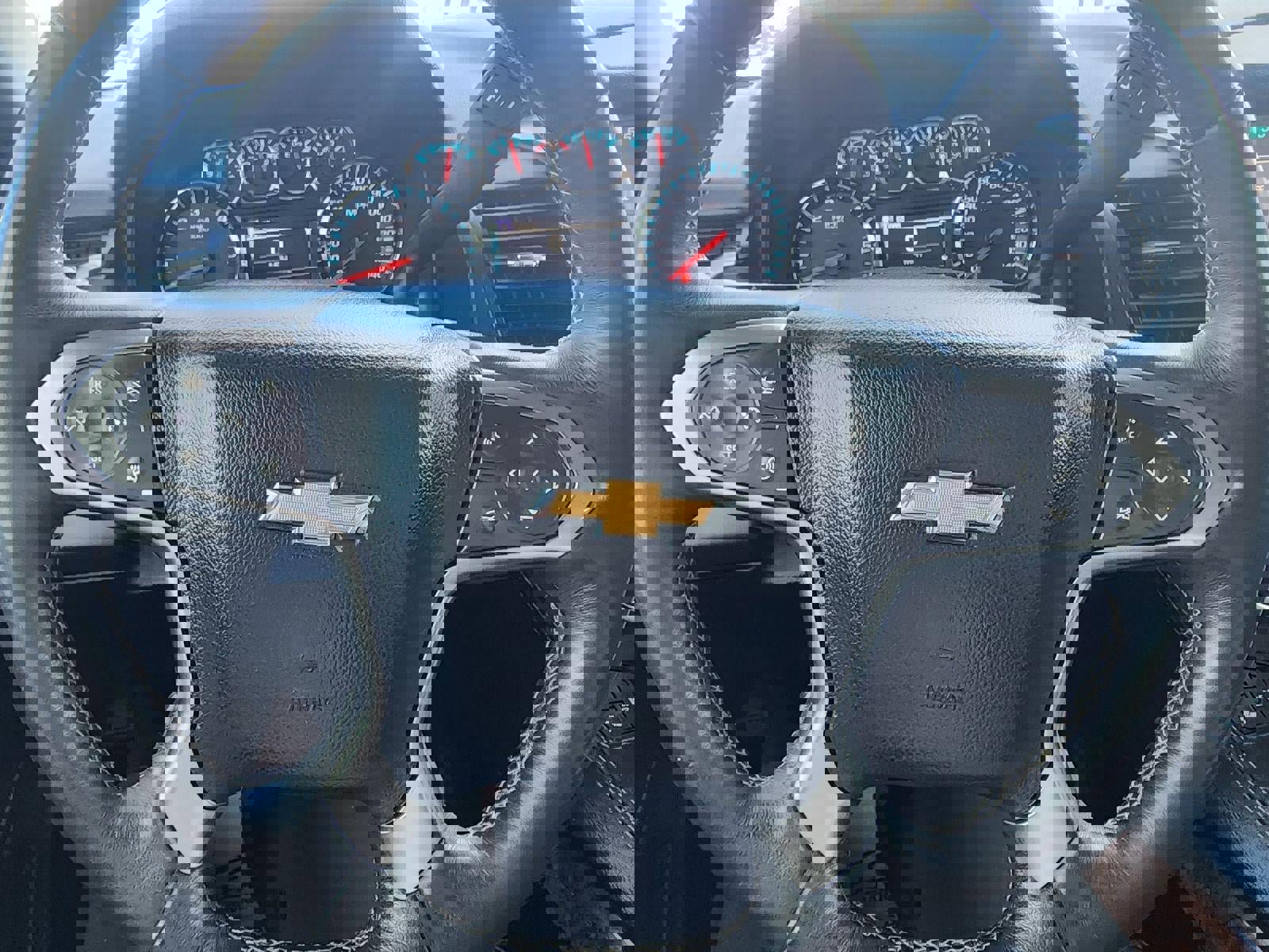 Used 2015 Chevrolet Suburban LTZ image 24