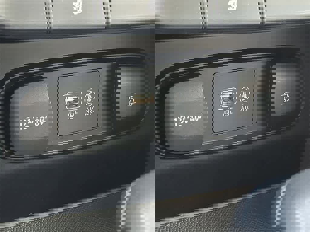 Used 2019 Hyundai Santa Fe Limited image 30