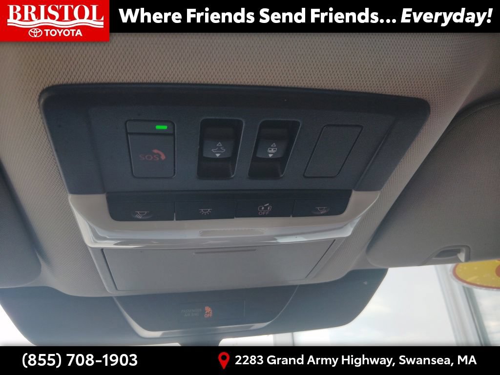 Used 2023 Nissan Pathfinder Platinum AWD/4WD image 29
