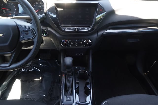 Used 2023 Chevrolet TrailBlazer LT w/ Convenience Package AWD/4WD image 16