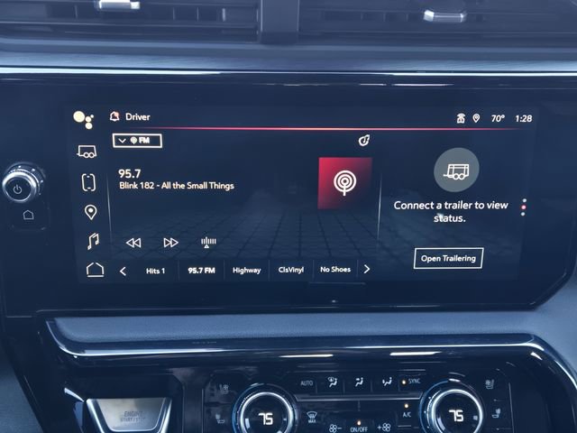 Used 2024 GMC Sierra 1500 AT4 w/ Technology Package AWD/4WD image 18