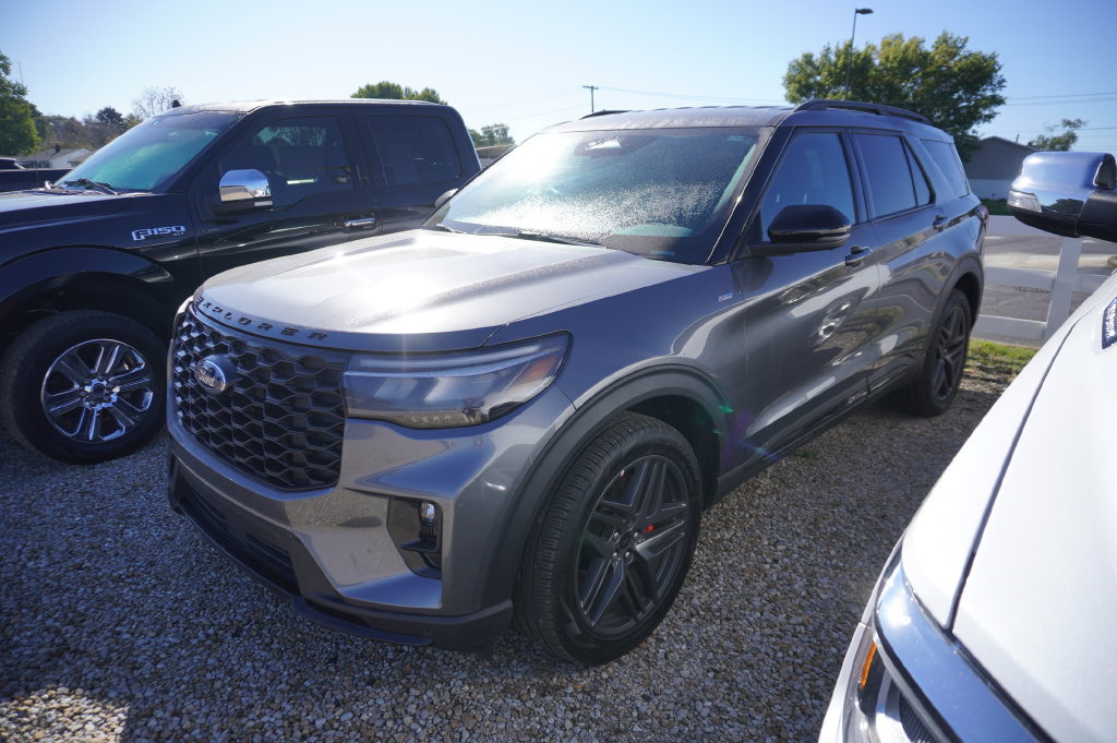 Used 2025 Ford Explorer ST-Line w/ ST-Line Street Pack