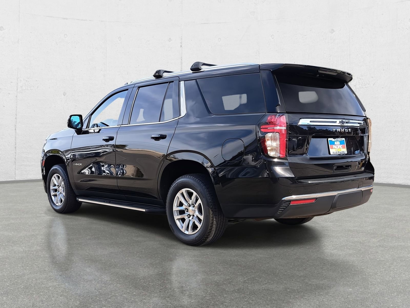 Used 2022 Chevrolet Tahoe LT w/ Luxury Package image 7